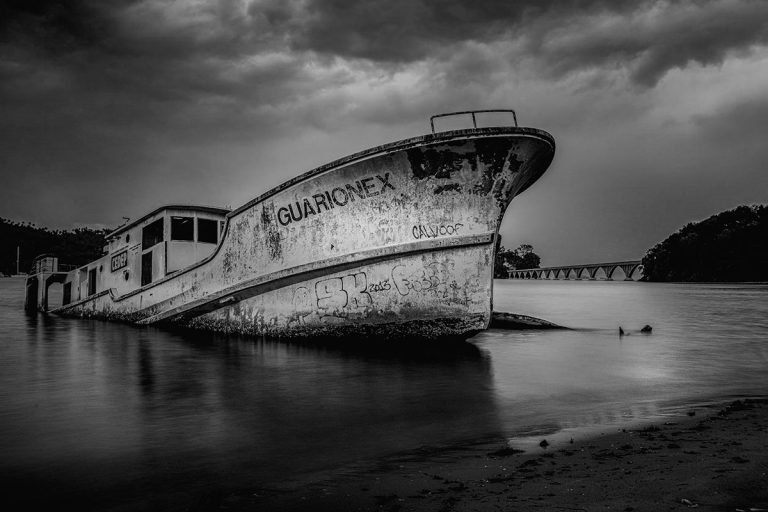 Barca en Samaná